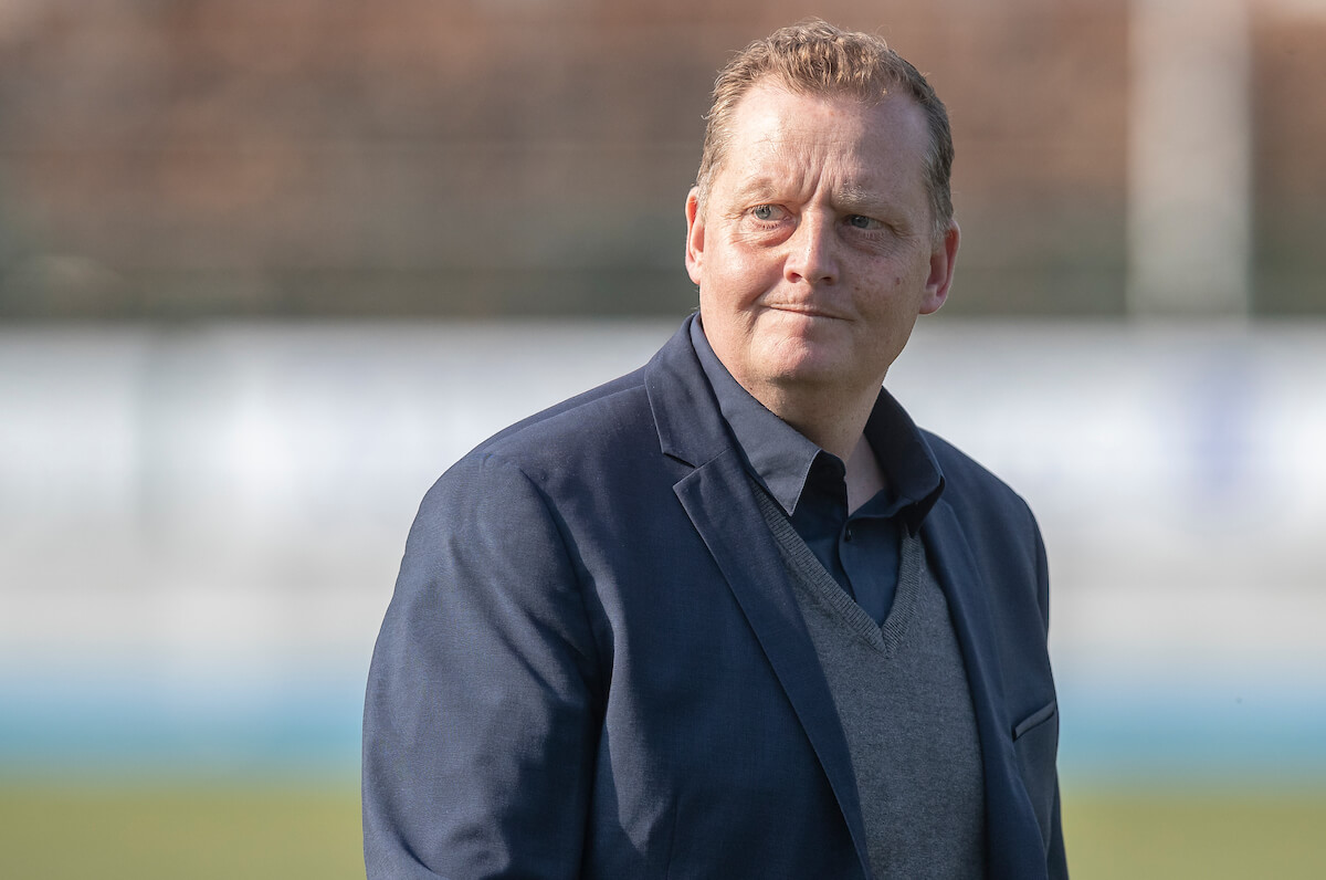 Cheftræner Peter Feher stopper i FC Helsingør