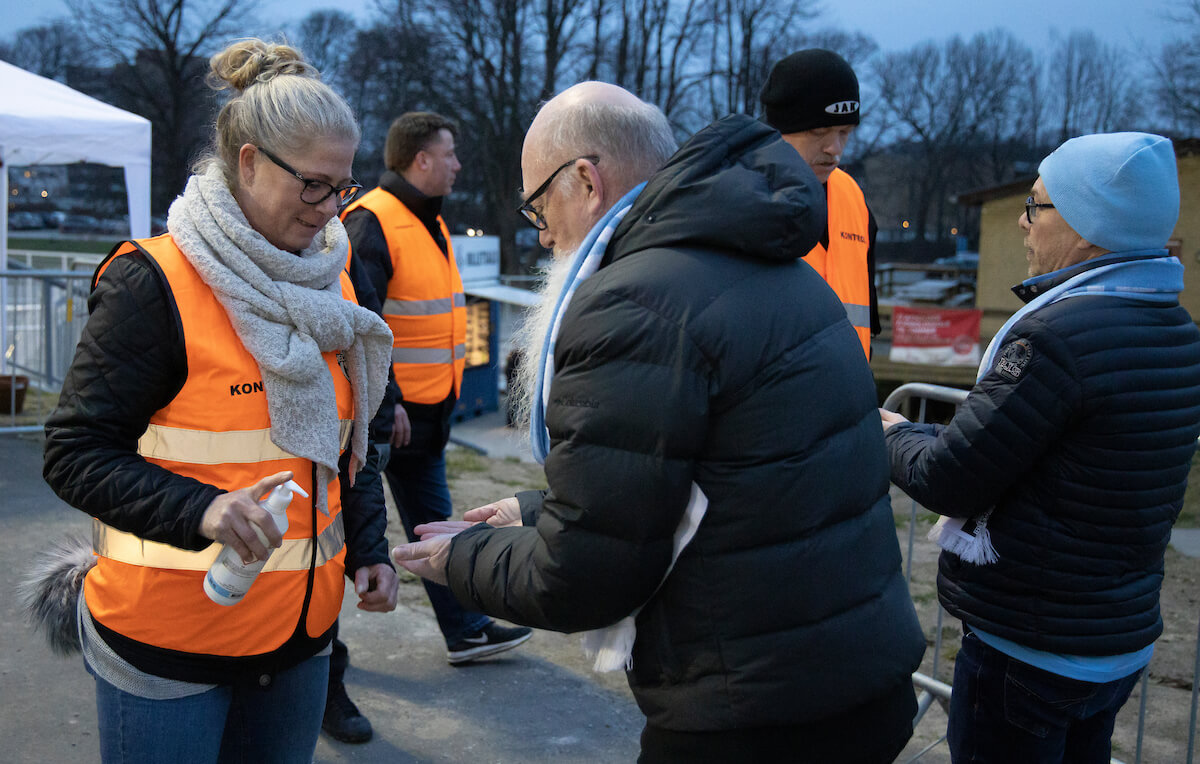 INFO OM INDGANG OG BILLETTER TIL FREDAGENS KAMP