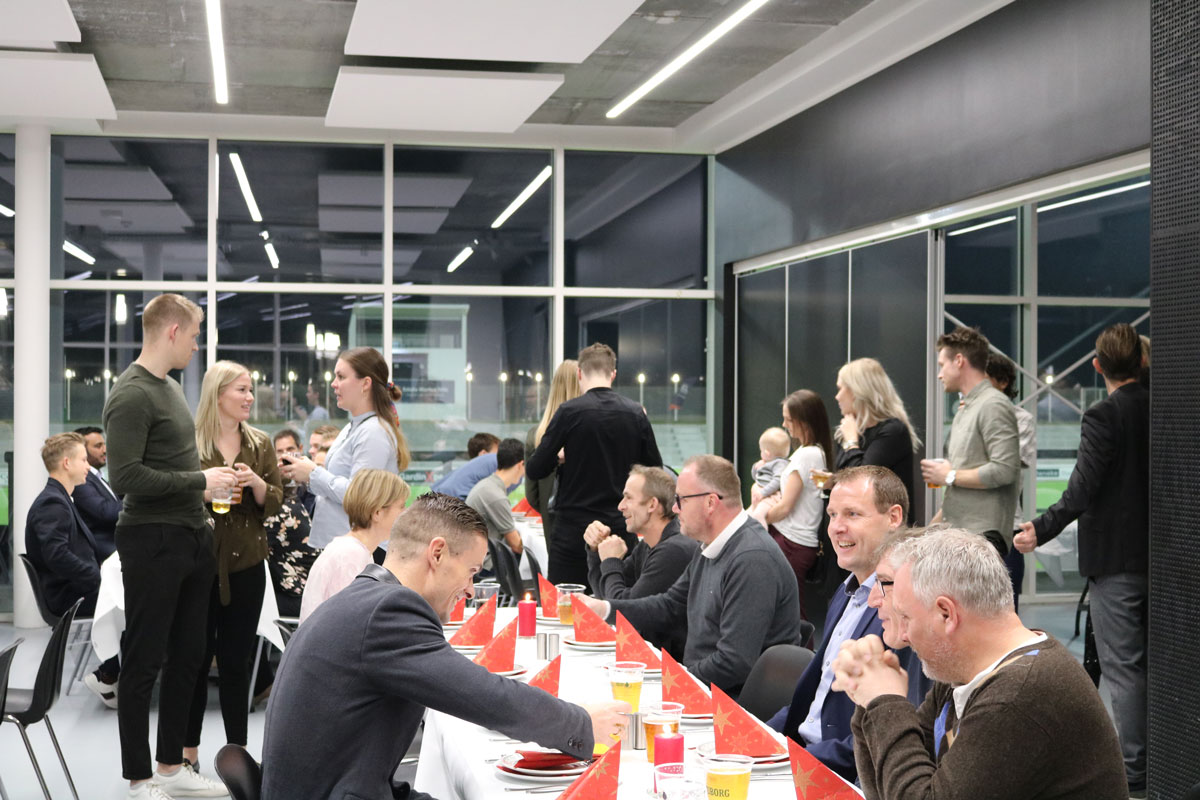 Hyggelig julefrokost for spillere og sponsorer