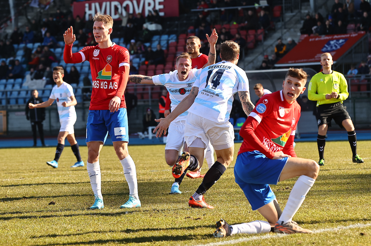 Magtdemonstration i Hvidovre, da FC Helsingør tager 3 point efter en knusende 0-4 sejr