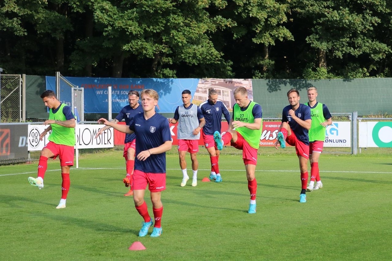 Sæsonens første udebanekamp i Hobro ender med et knebent nederlag